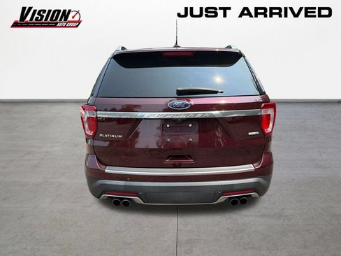 Used 2018 Ford Explorer Platinum AWD/4WD image 6