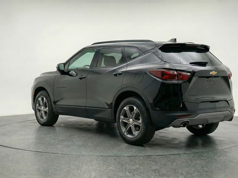 Used 2025 Chevrolet Blazer LT FWD image 6