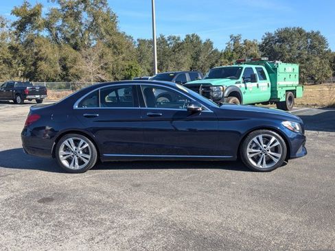 Used 2018 Mercedes-Benz C 300 Sedan image 4