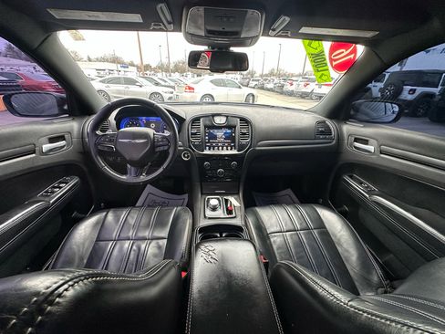 Used 2016 Chrysler 300 S image 15