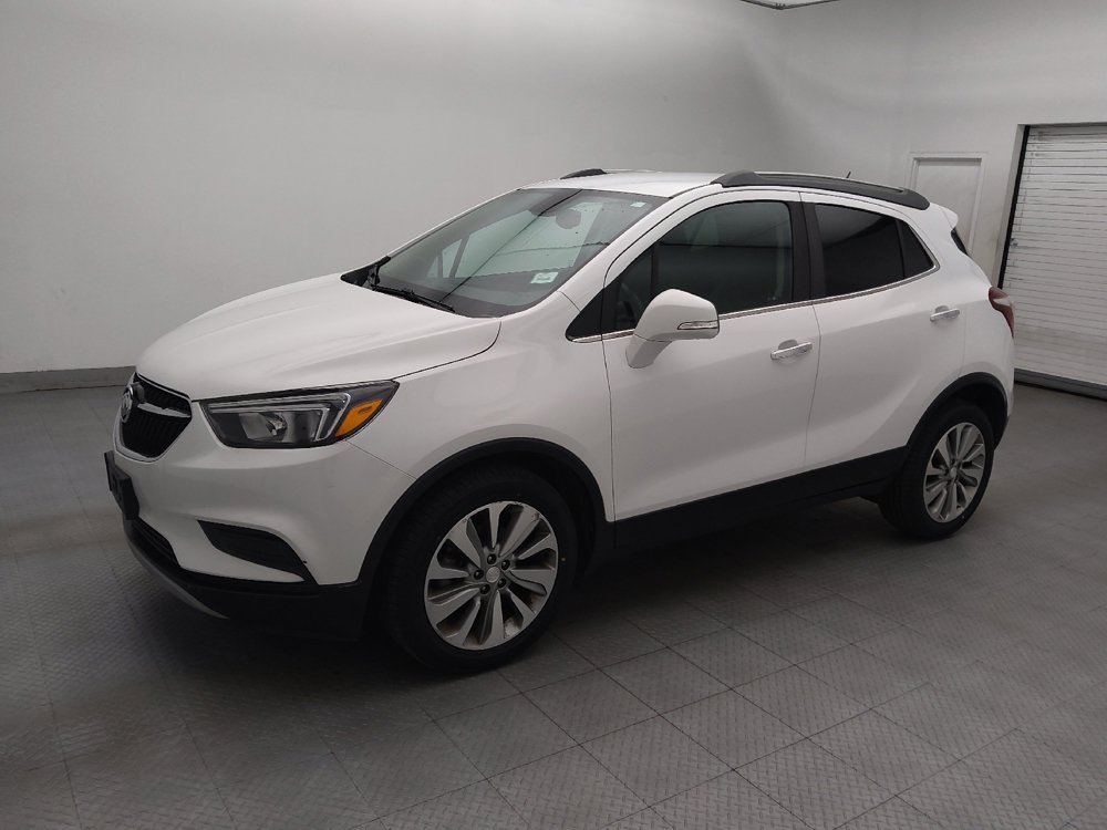 Used 2018 Buick Encore Preferred FWD image 2