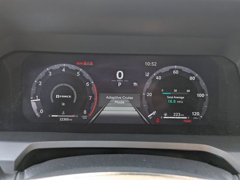 Used 2025 Toyota Tacoma TRD Off-Road AWD/4WD image 12