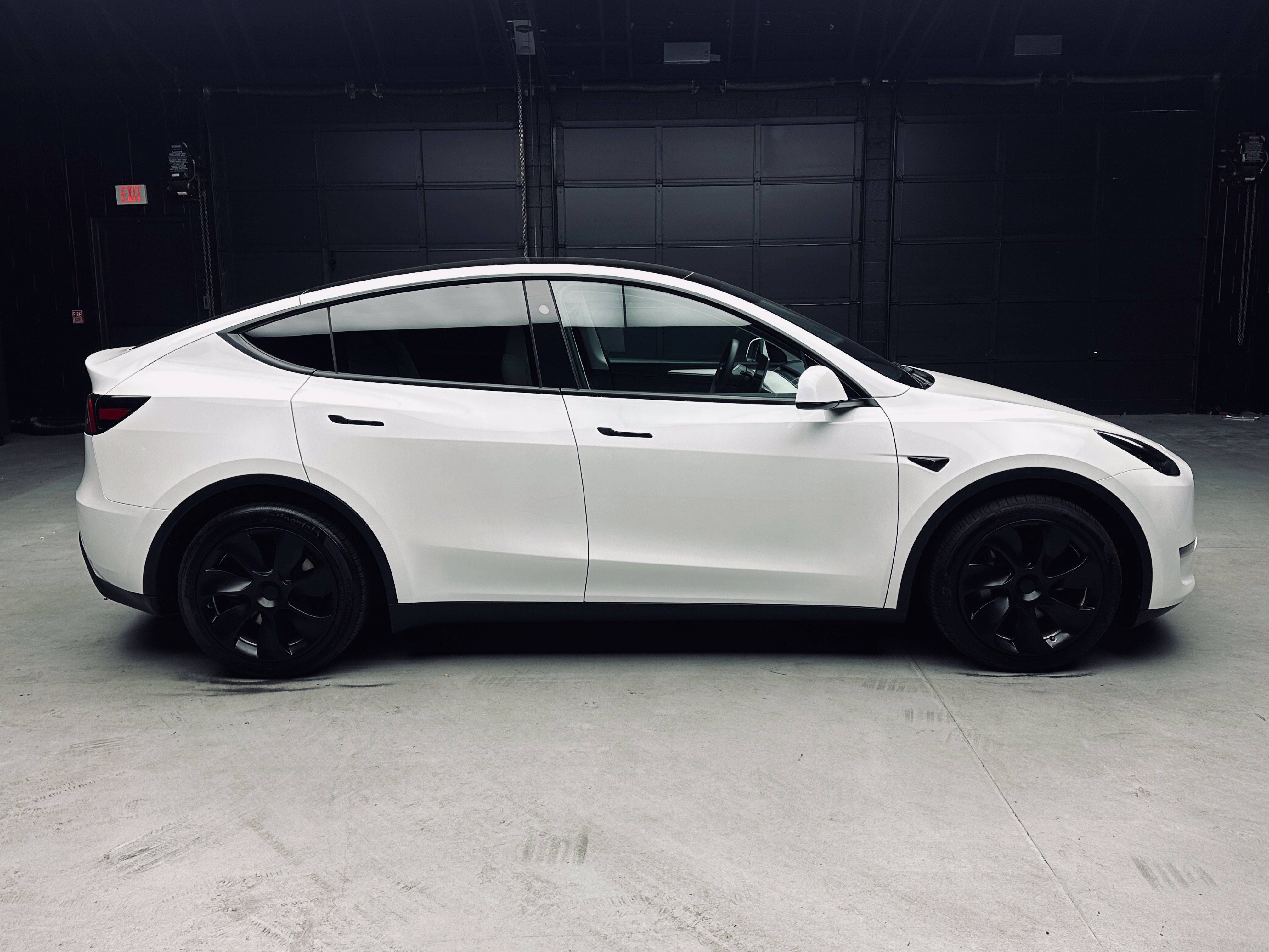Used 2023 Tesla Model Y Long Range AWD/4WD image 8
