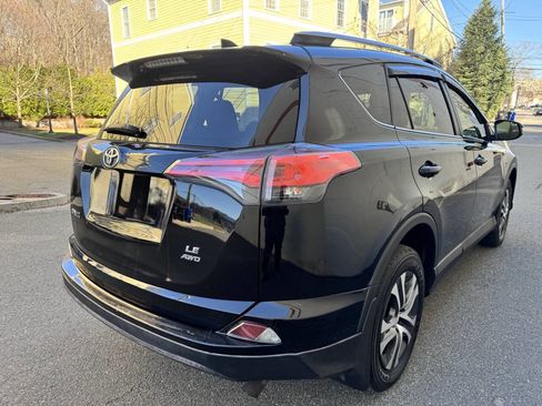 Used 2017 Toyota RAV4 LE image 12