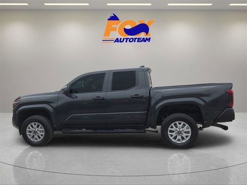 Certified 2025 Toyota Tacoma SR image 2
