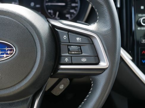 Certified 2025 Subaru Ascent Limited image 30