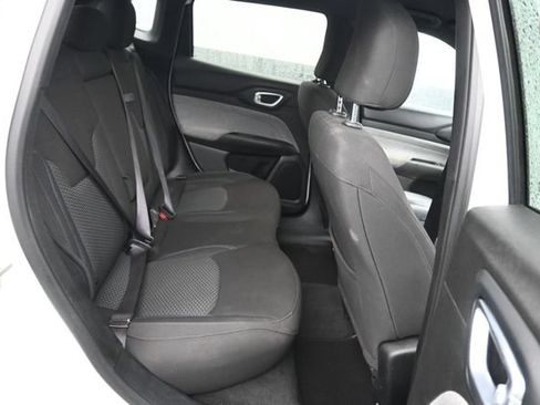 Used 2023 Jeep Compass Sport AWD/4WD image 7