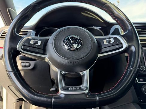 Used 2017 Volkswagen Jetta GLI FWD image 22