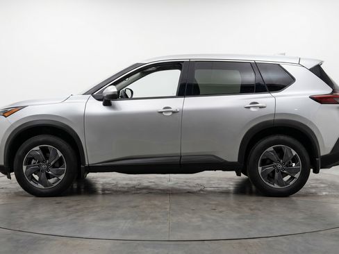 Used 2025 Nissan Rogue SV FWD image 5