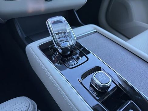 New 2026 Volvo XC90 B6 Ultra w/ Protection Package Premier AWD/4WD image 19