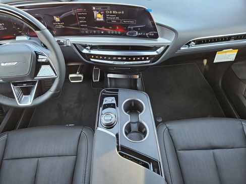 New 2026 Cadillac Lyriq V image 17