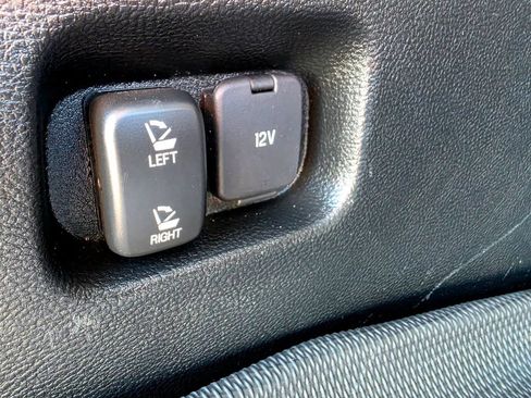 Used 2022 Ford Edge Titanium AWD/4WD image 7