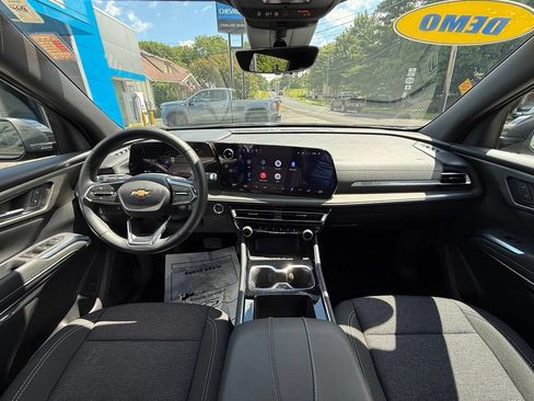 Used 2026 Chevrolet Traverse LT w/ Sun and Wheel Package AWD/4WD image 10