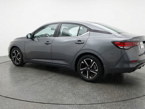 Used 2025 Nissan Sentra SV FWD image 6