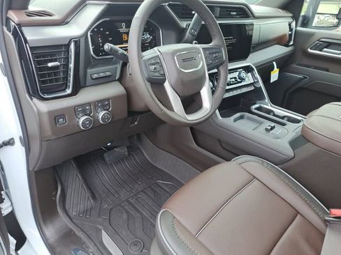 New 2026 GMC Sierra 2500 Denali w/ Denali Reserve Package image 13