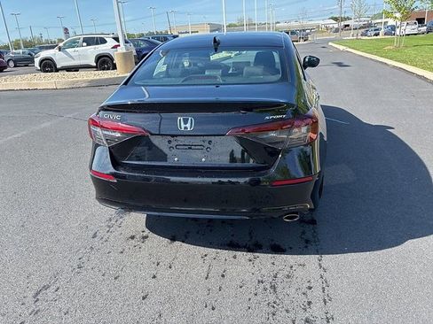 Used 2025 Honda Civic Sport image 9