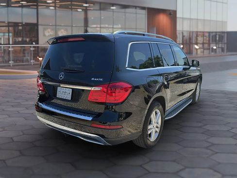 Used 2014 Mercedes-Benz GL 450 4MATIC image 12