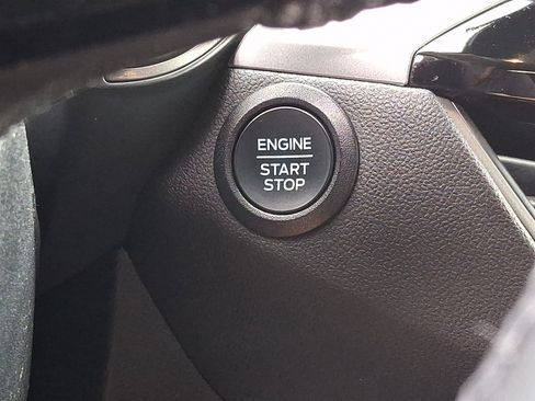 Certified 2023 Ford Escape Active AWD/4WD image 25
