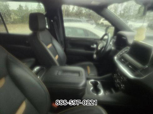 Used 2023 GMC Yukon XL AT4 w/ AT4 Premium Package image 10