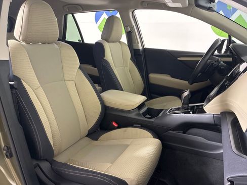 Used 2023 Subaru Outback Premium AWD/4WD image 36