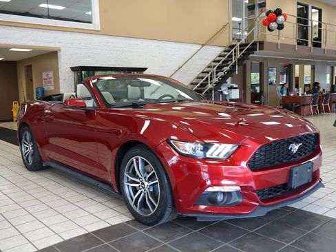 Used 2015 Ford Mustang Premium RWD image 22