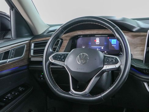 Used 2024 Volkswagen Atlas SEL AWD/4WD image 12
