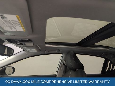 Used 2022 Toyota Camry XSE w/ Navigation Package FWD image 9