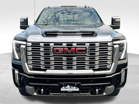 Used 2025 GMC Sierra 2500 Denali image 13