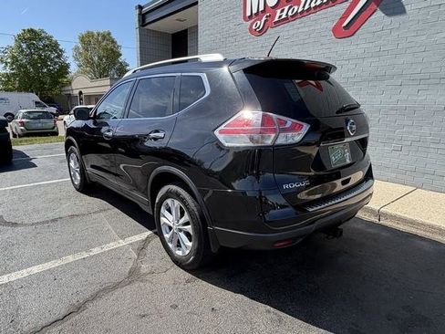 Used 2016 Nissan Rogue SV w/ SV Premium Package AWD/4WD image 9