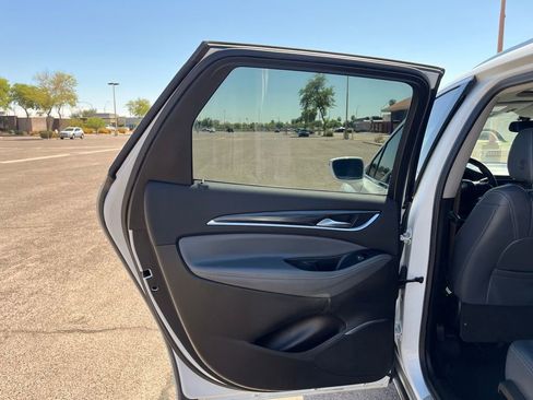 Used 2020 Buick Enclave Essence w/ Sound and Sites Package image 25