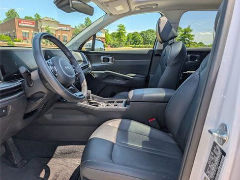 Used 2025 Kia Sorento S w/ Panoramic Sunroof Package FWD image 37