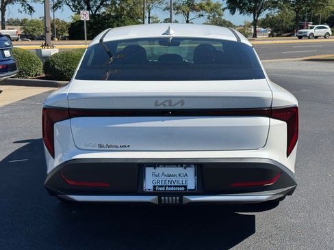 New 2025 Kia K4 LXS image 4