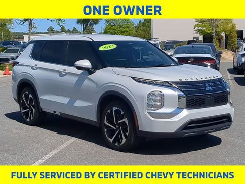 Used 2022 Mitsubishi Outlander ES FWD image 3