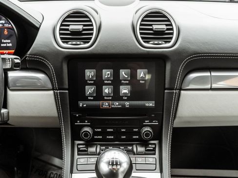 Used 2017 Porsche 718 Cayman image 16