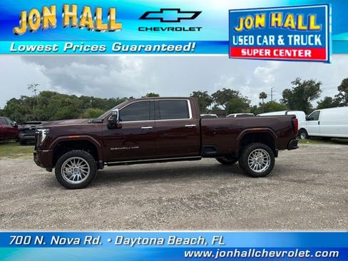 Used 2024 GMC Sierra 3500 Denali Ultimate AWD/4WD image 5