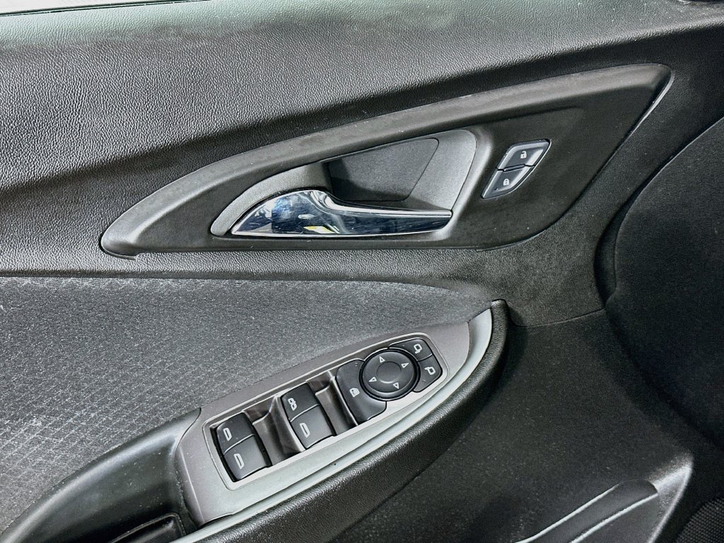 Used 2024 Chevrolet Malibu LT FWD image 24