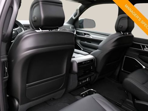 New 2026 Jeep Grand Wagoneer L Limited w/ Premium Group II AWD/4WD image 16