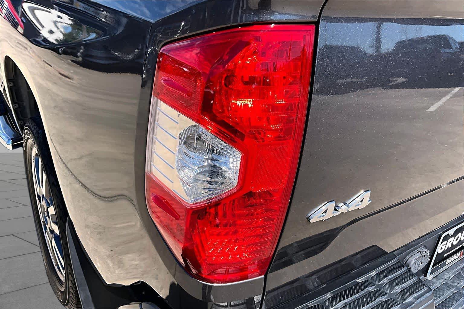 Used 2019 Toyota Tundra Platinum AWD/4WD image 29