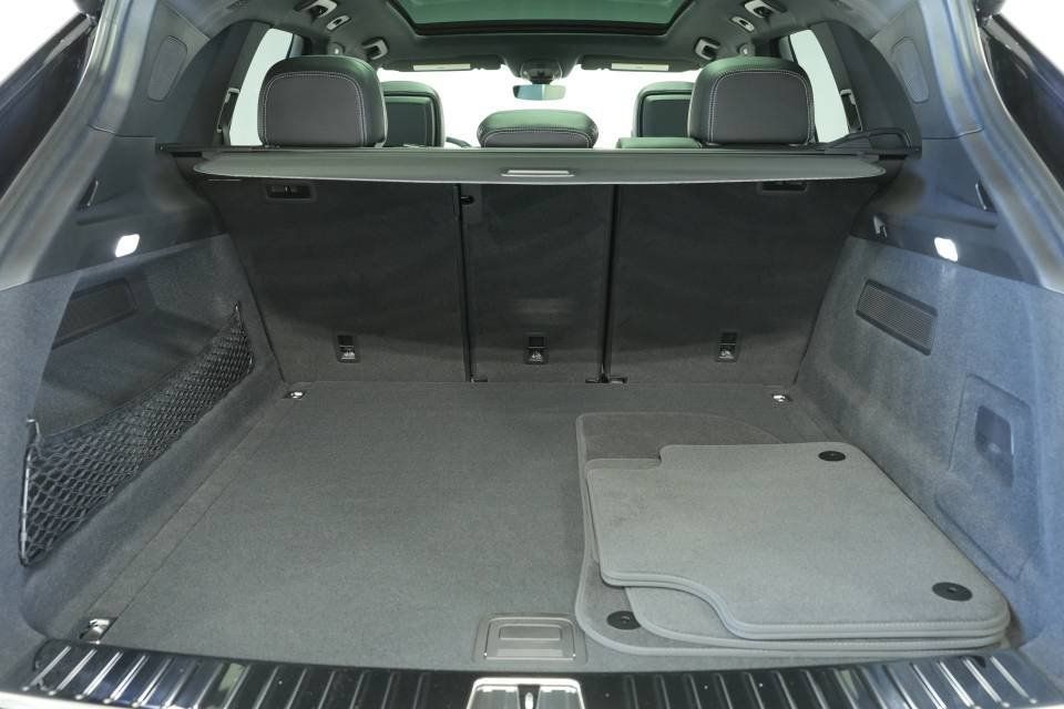 Certified 2026 Porsche Cayenne AWD/4WD image 28