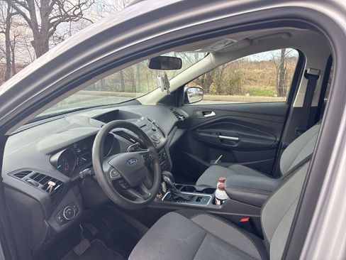 Used 2018 Ford Escape SE image 12