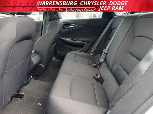 Used 2023 Chevrolet Malibu LS FWD image 11