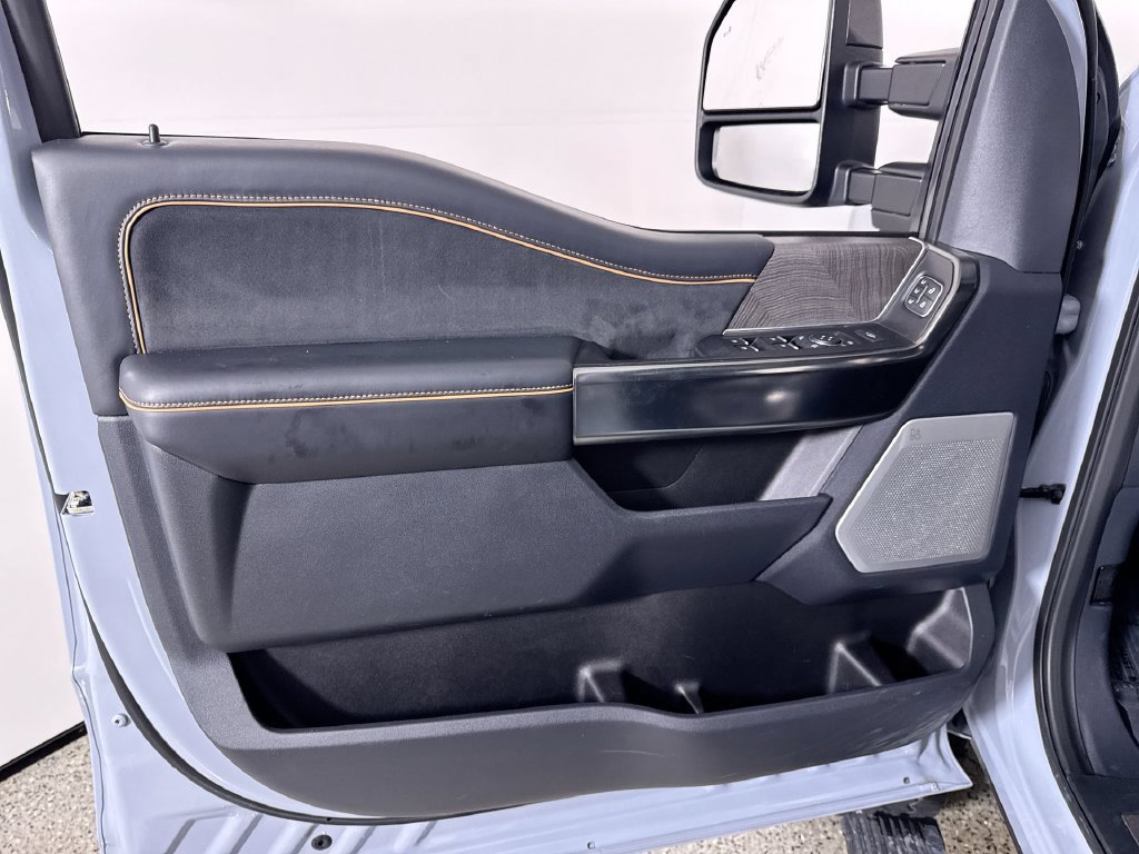 Used 2024 Ford F250 Platinum AWD/4WD image 13