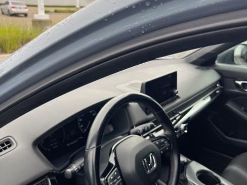 Used 2022 Honda Civic Sport image 14