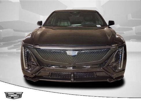 New 2026 Cadillac Lyriq V image 2