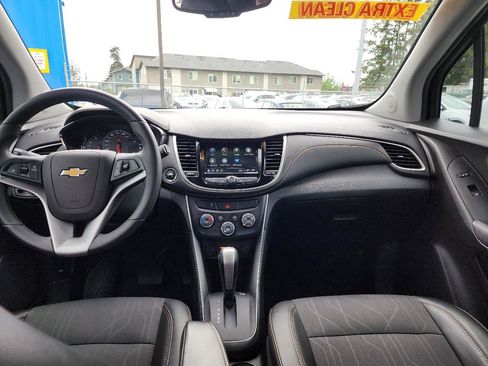 Used 2018 Chevrolet Trax LT w/ Driver Confidence Package FWD image 16