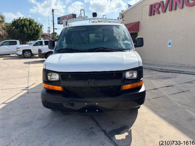 Used 2016 Chevrolet Express 2500 RWD image 2