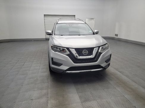 Used 2020 Nissan Rogue SV image 14