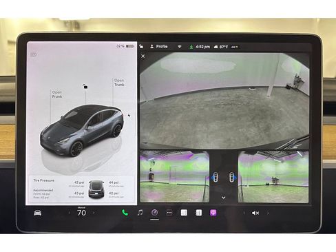 Used 2022 Tesla Model Y Performance AWD/4WD image 33