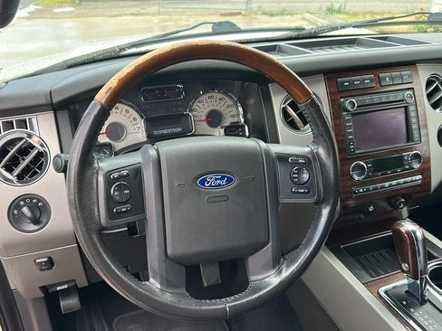 Used 2008 Ford Expedition Limited RWD image 24