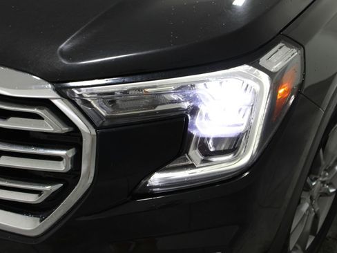 Used 2024 GMC Terrain SLT image 59